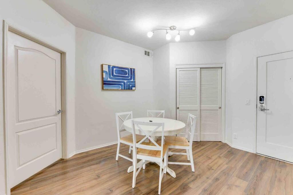 Nautical 2 Bedroom With Beautiful Ocean Views Los Angeles